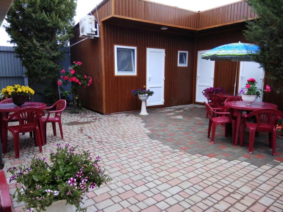 Mini Hotel Уютный Дворик Oděsa Exteriér fotografie